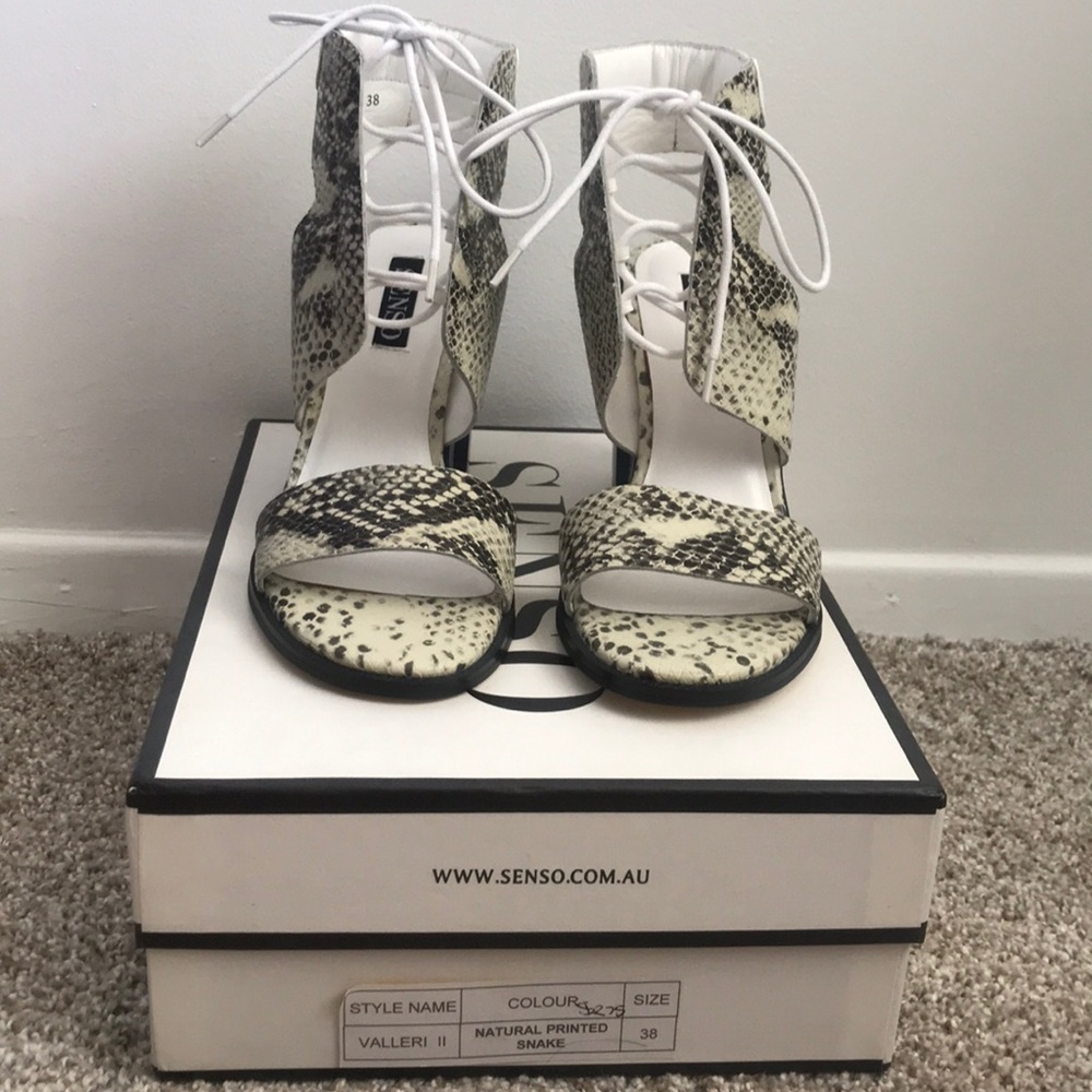SENSO natural printed snake heeled sandals 8 US - Picture 2 of 5
